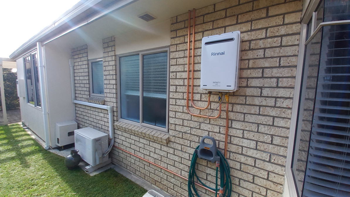 Nice new alternative to the old gas cylinder removed inside.