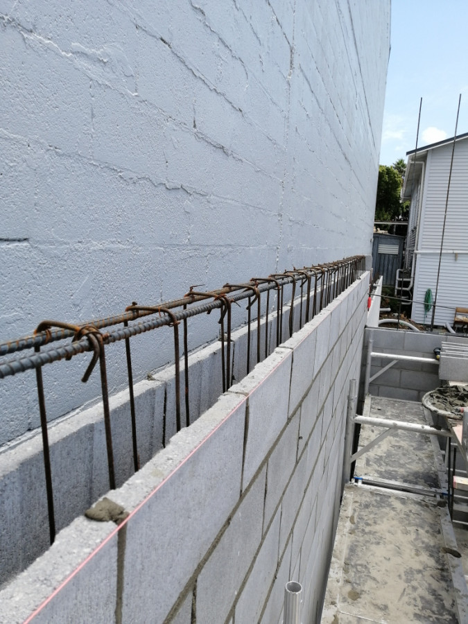 Building some schist columns