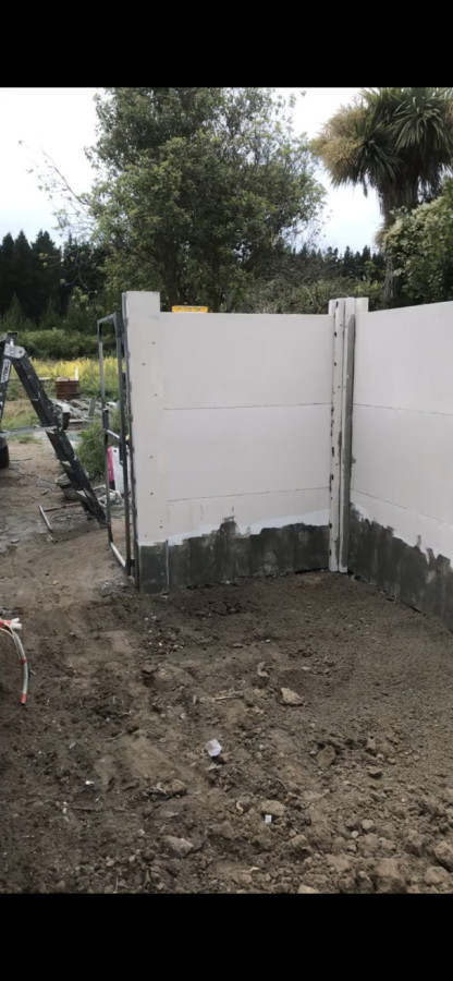 AAC Panel fencing( plastered and paint finish) | Builderscrack