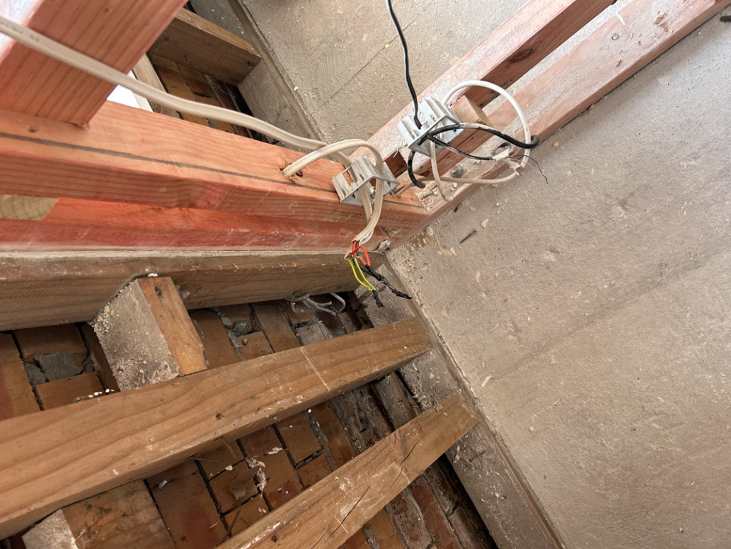 Relocate power point