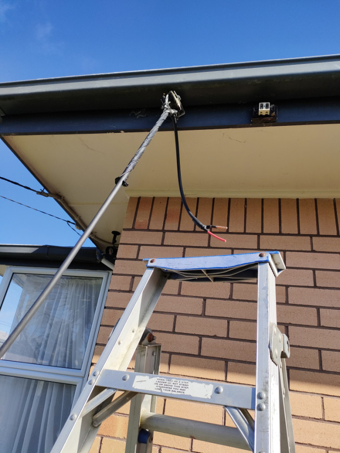 Repair/replace overhead mains powerline