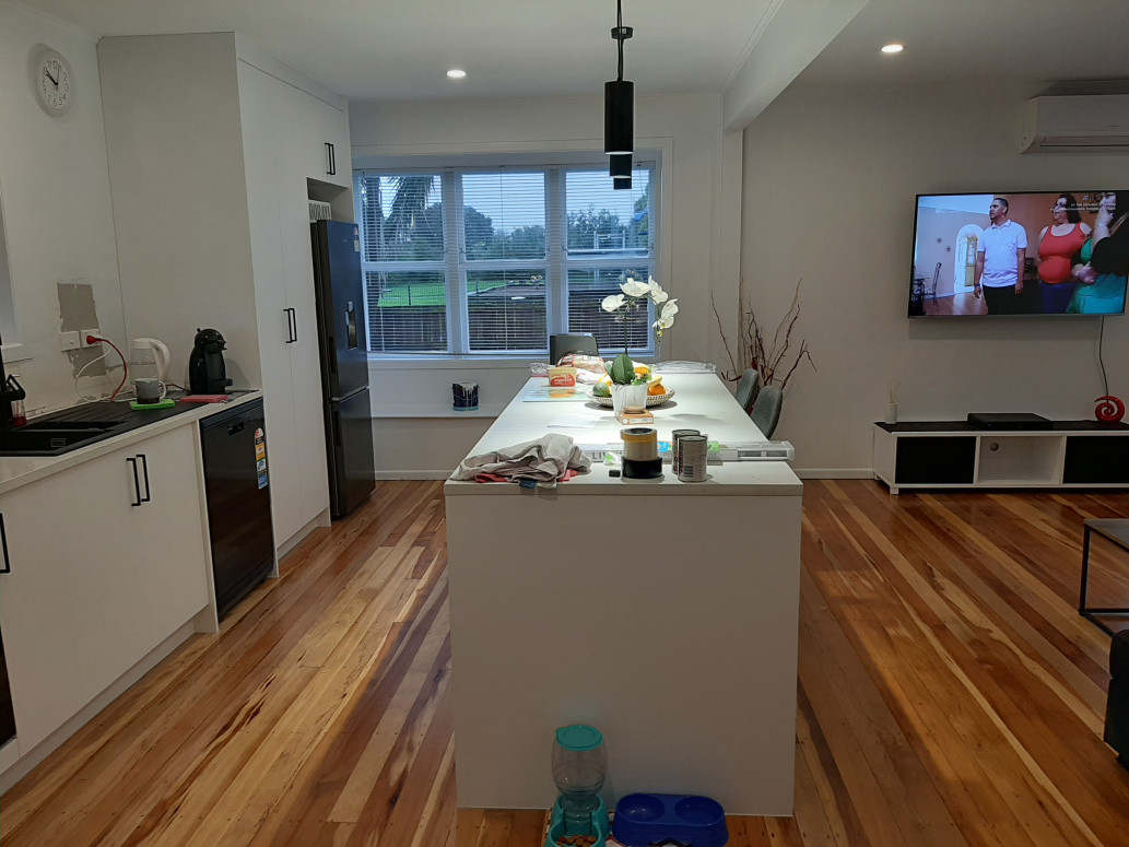 Kitchen & Livingroom Renovation After
