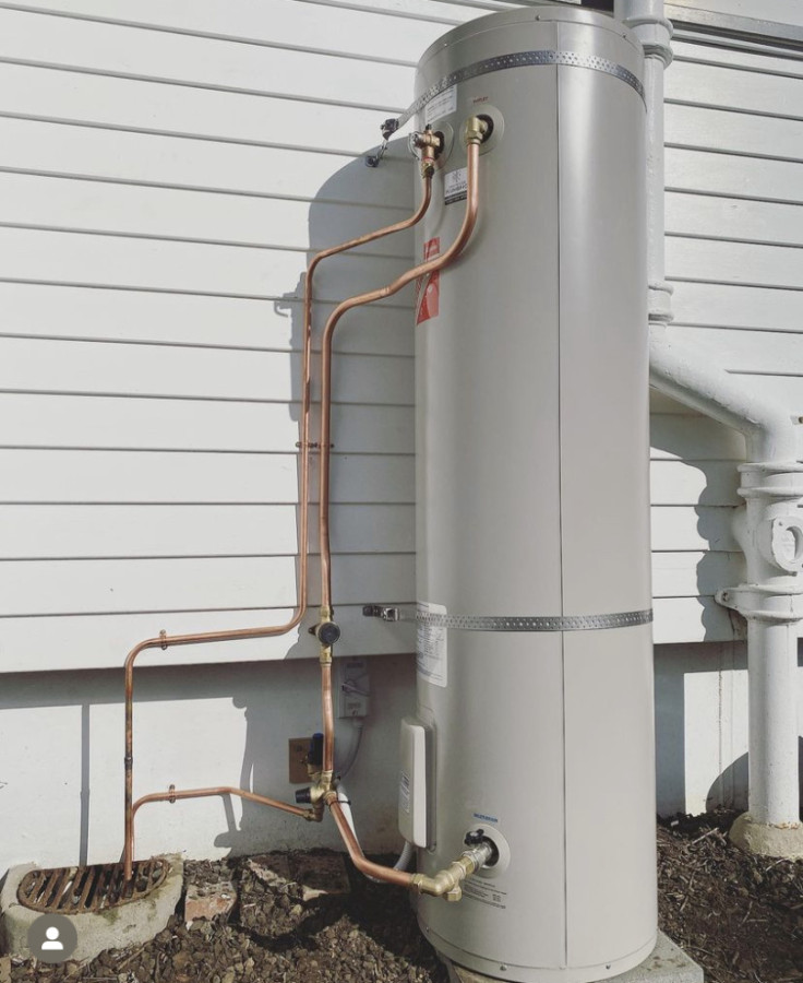 Outdoor Hot Water Cylinder Conversion