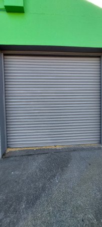 Garage door, repaint, 2 topcoats