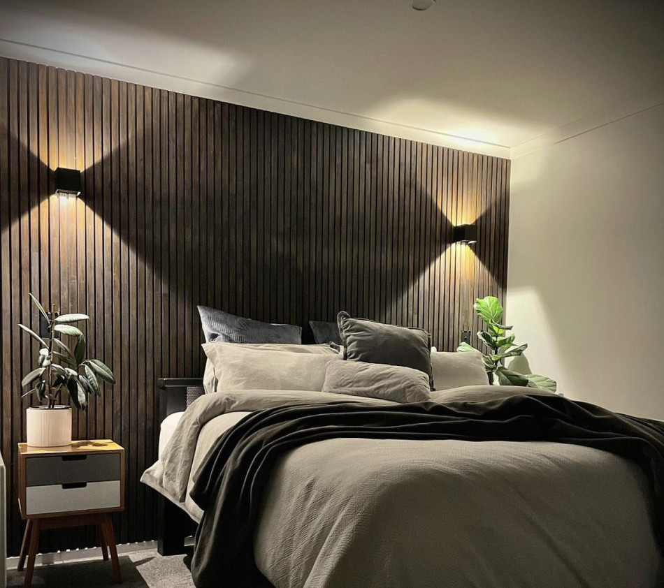 bedroom feature lighting
