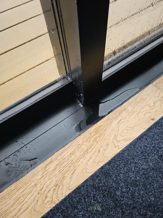 Fix leaking sliding doors ( 894918) Builderscrack