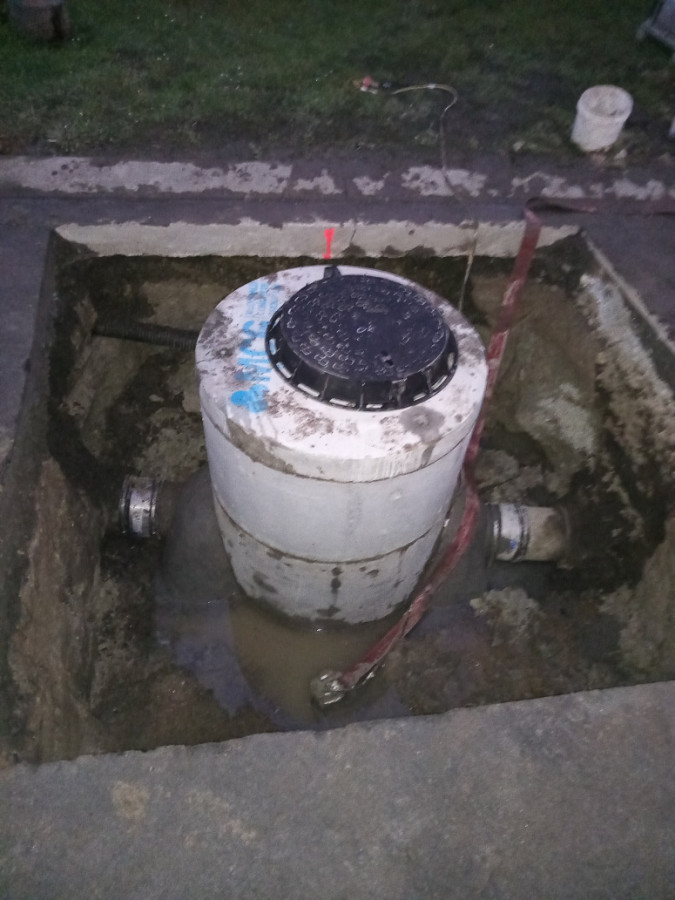 public manhole install