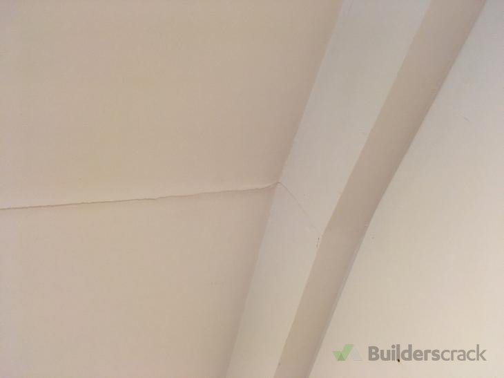 Wall To Wall Ceiling Crack Repair 157650 Builderscrack