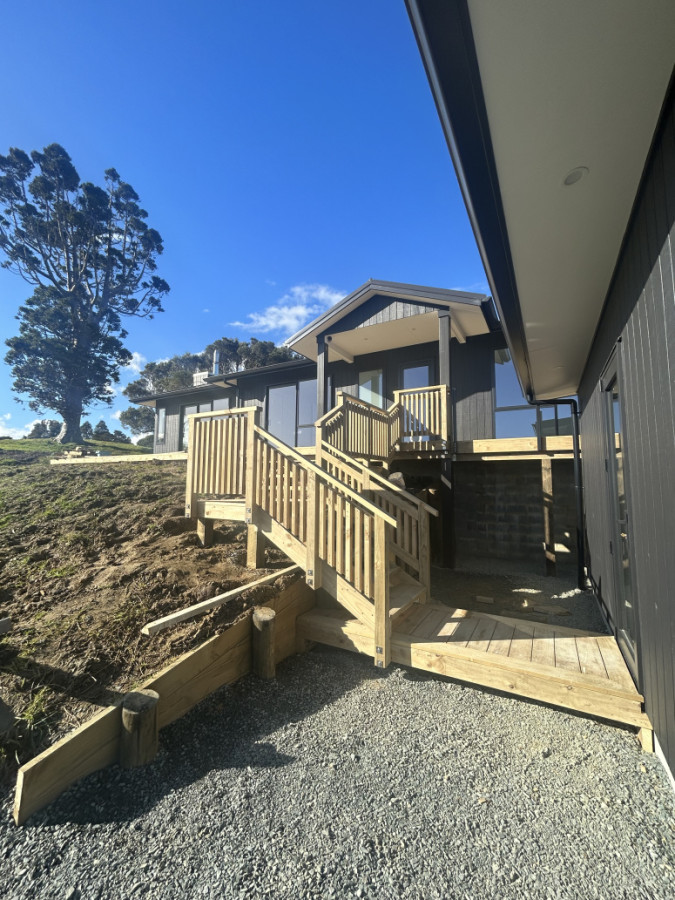 Deck & stair build in Baddleys beach