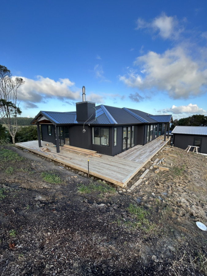 Deck build in Baddleys beach