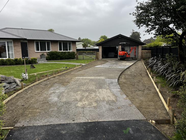 Driveway extension ( 904701) Builderscrack