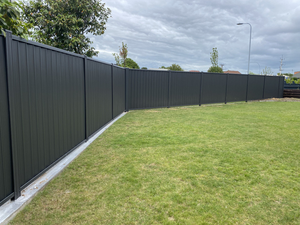 Colour panel fencing