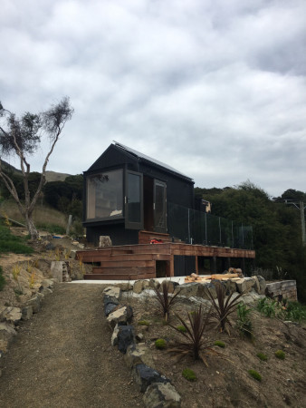 Off-Grid Hut in Barry’s Bay