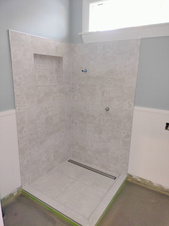 Ensuite shower tiling