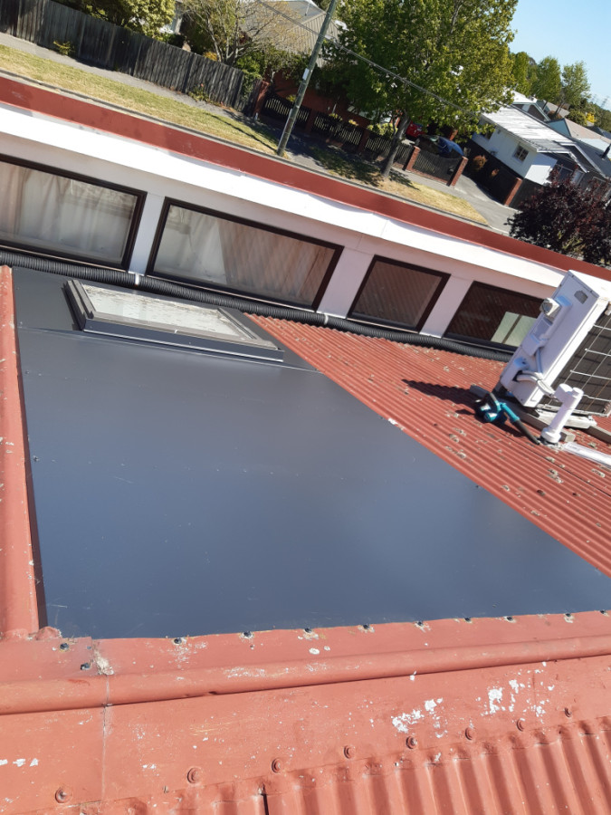 skylight leaking and put skylight flashing