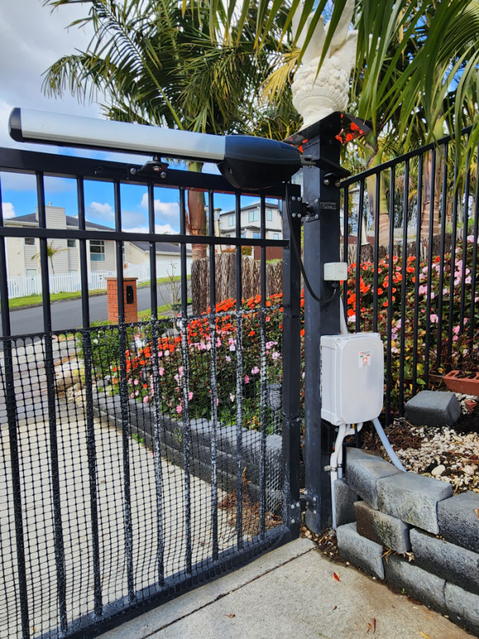 Replaced faulty gate automation for this swing gate.
