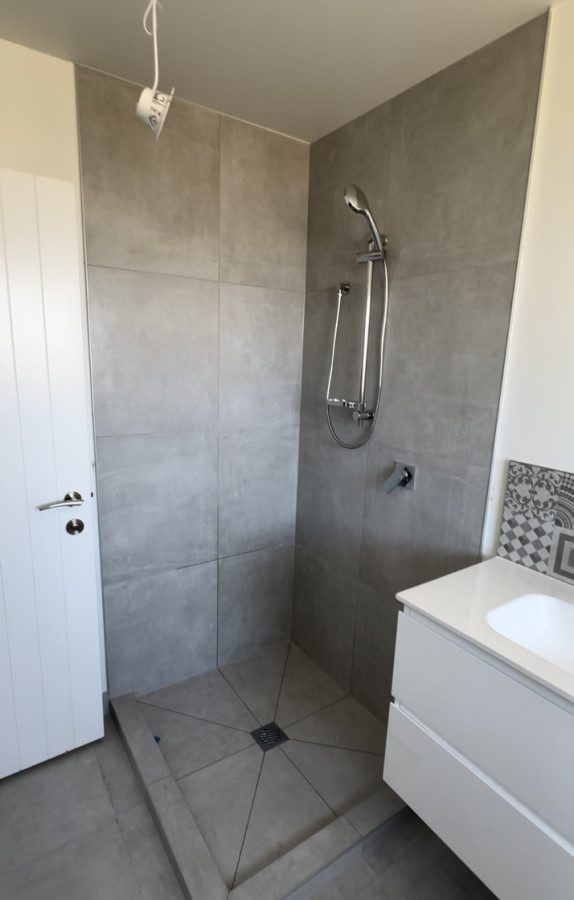 Floor & shower area tiled