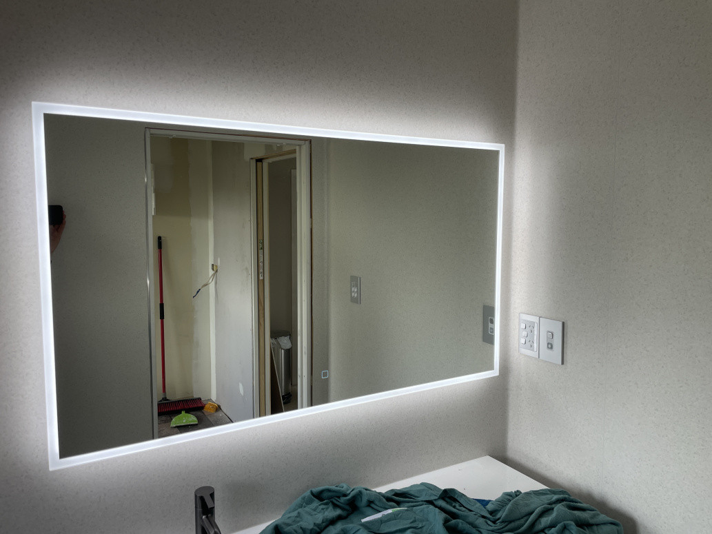 Light up mirror