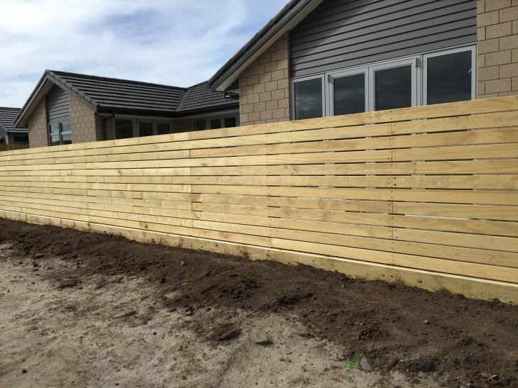 Trades › Fencing &amp; Gates › Tauranga Builderscrack