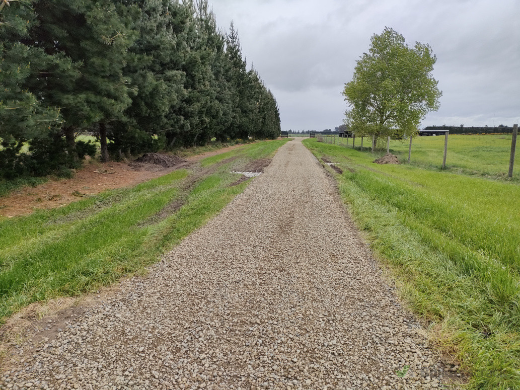 300 m new drive way and soak pits installed