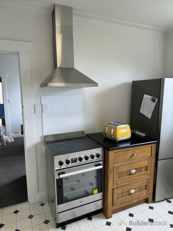 New Rangehood and splashback.