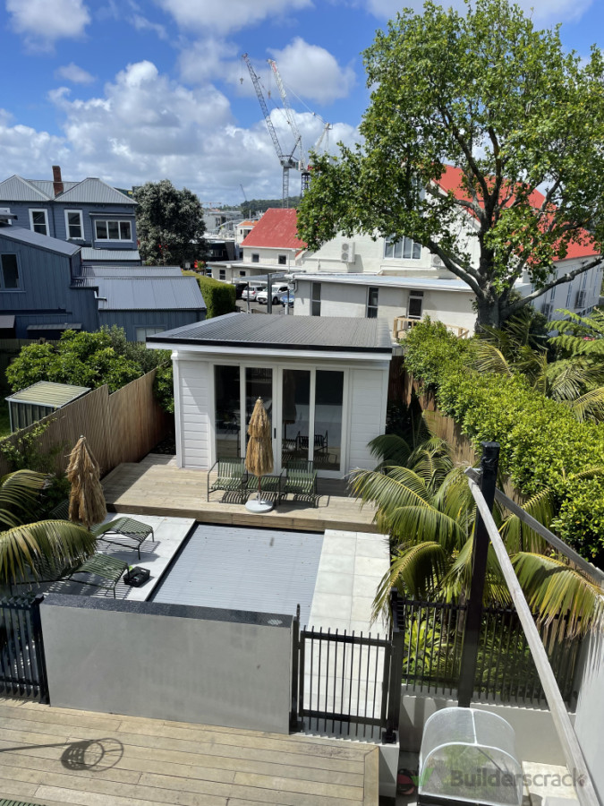 Pool house and pool in.