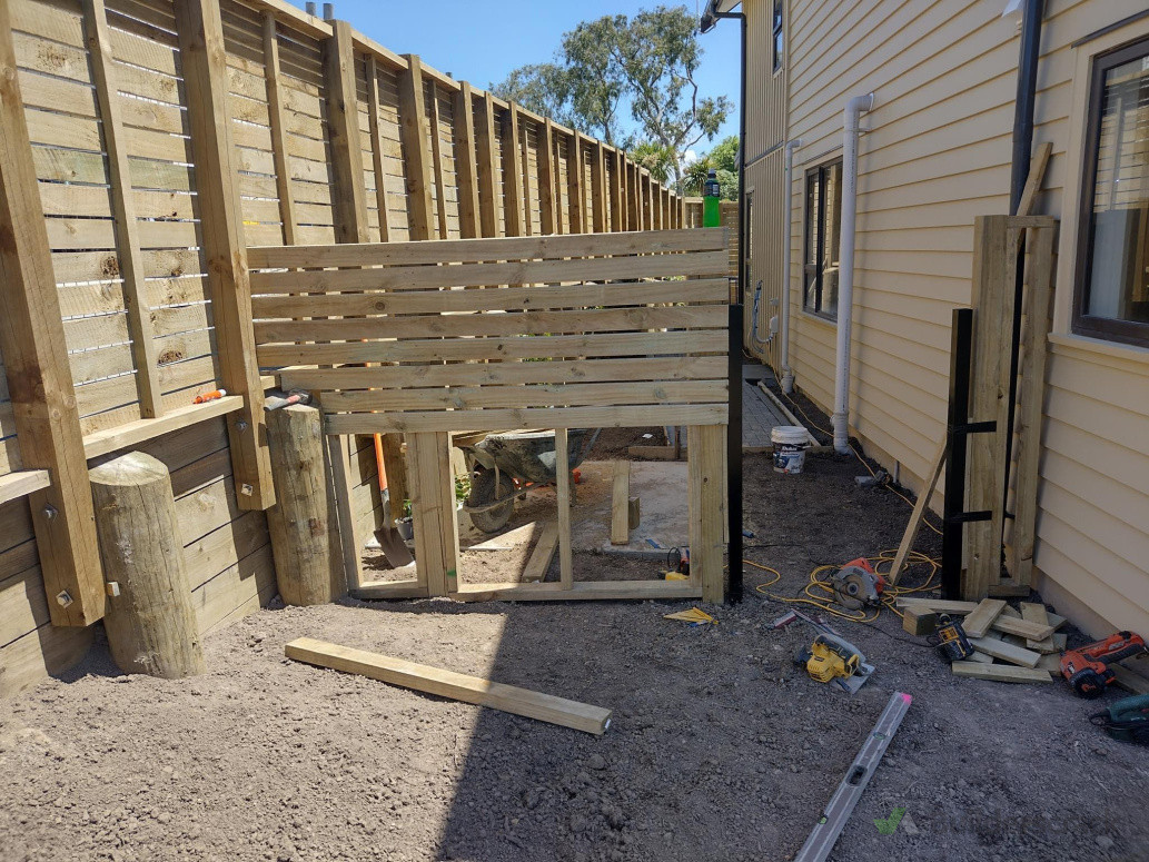 retaining wall & Fencing