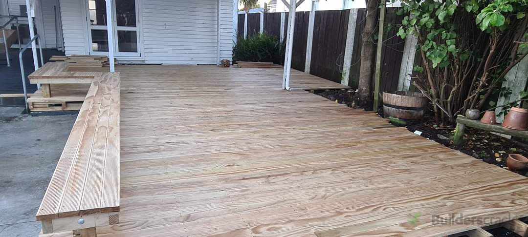DECKING AND BUILT IN SEATING