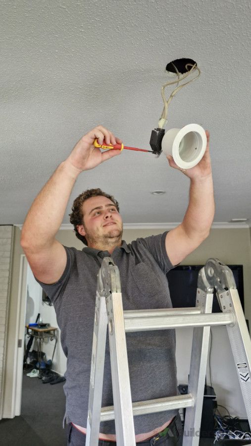 Lighting solutions, Down lights, fixtures, PowerPoints