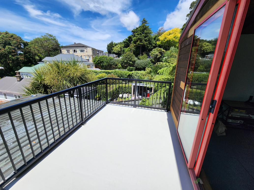 Black Balustrade and Traffigard deck finish