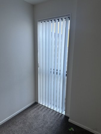 Vertical blinds