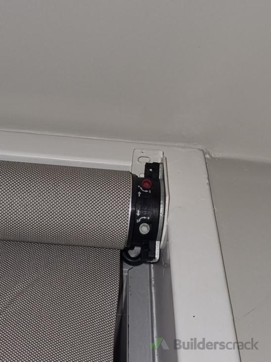 Motorized blind wont roll up ( 945462) Builderscrack