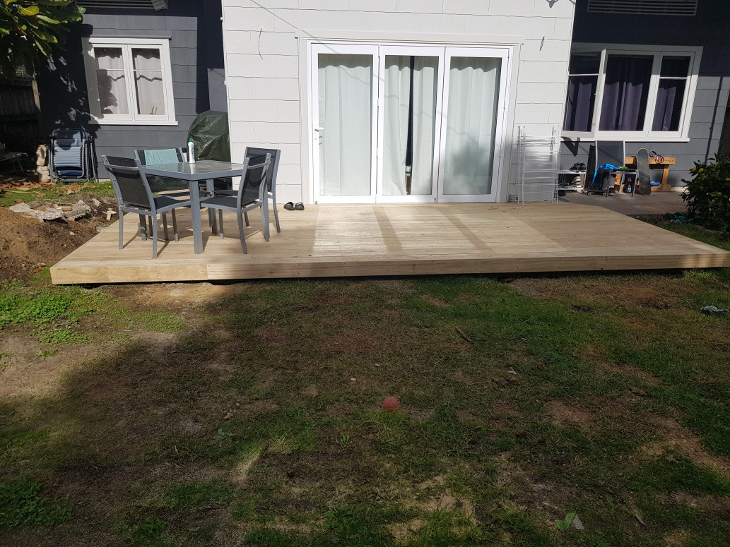 Finished deck (before site clean)