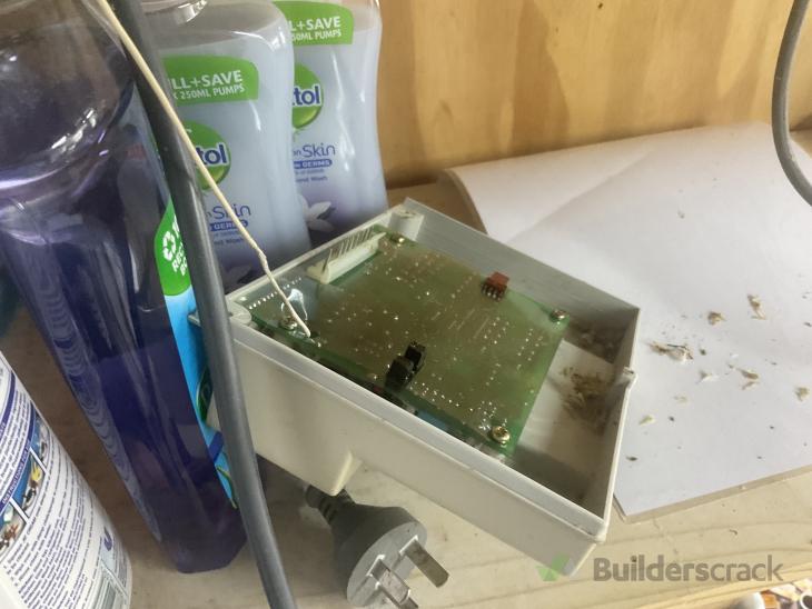 ATA Garage door drive unit ( 946028) Builderscrack