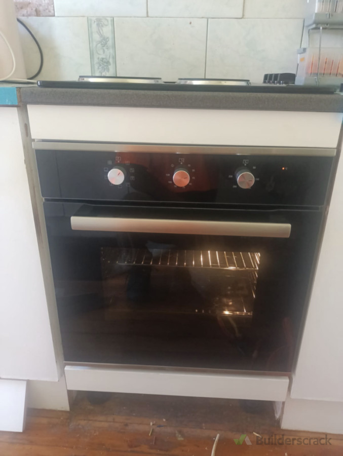 Underbench oven installation