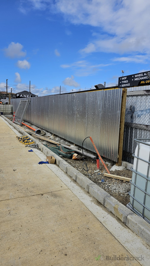 Corrugated iron fence for train st manurewa