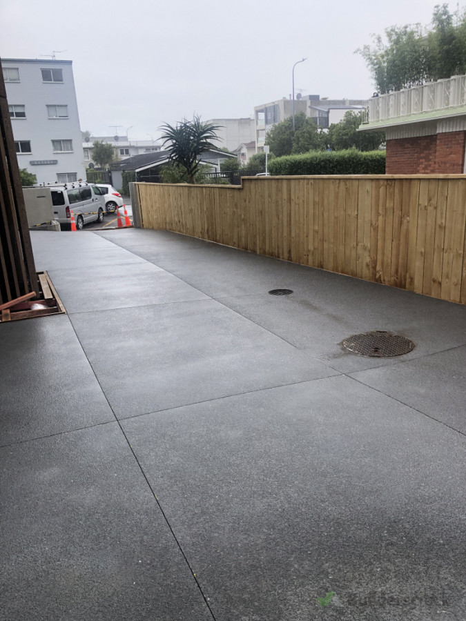 Large exposed drive way