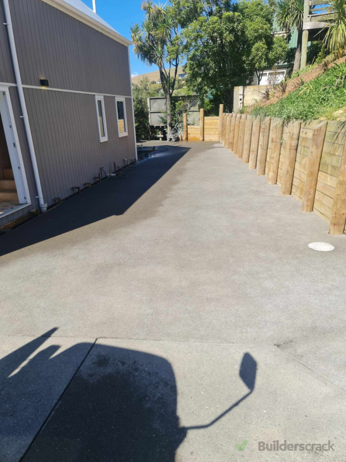 Retaining and new driveway works completed by Anything Earthworks
