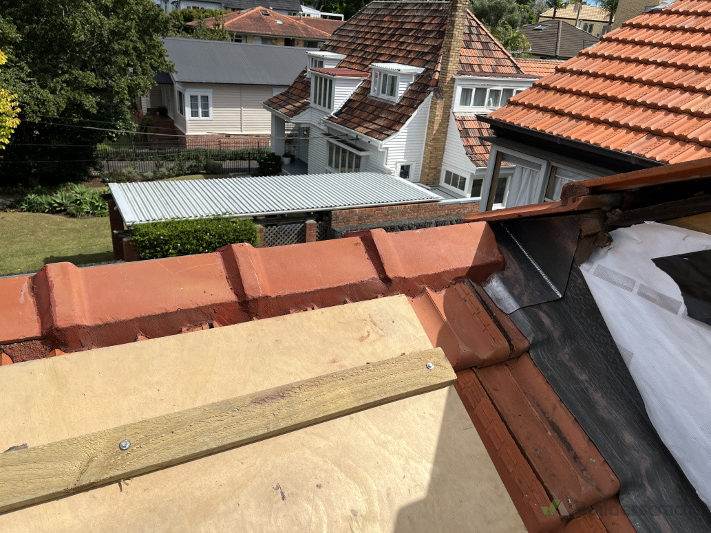Lead flashings onto tile