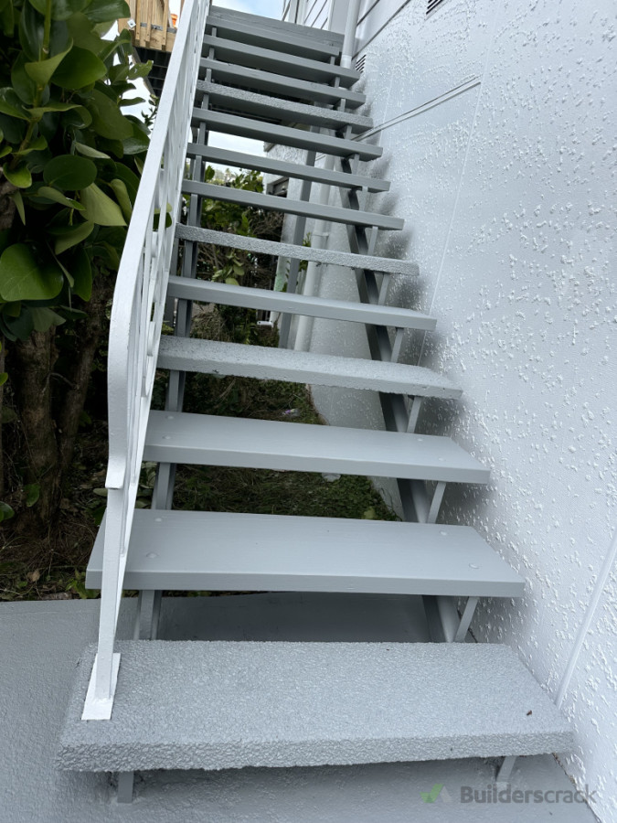 Deck stairway