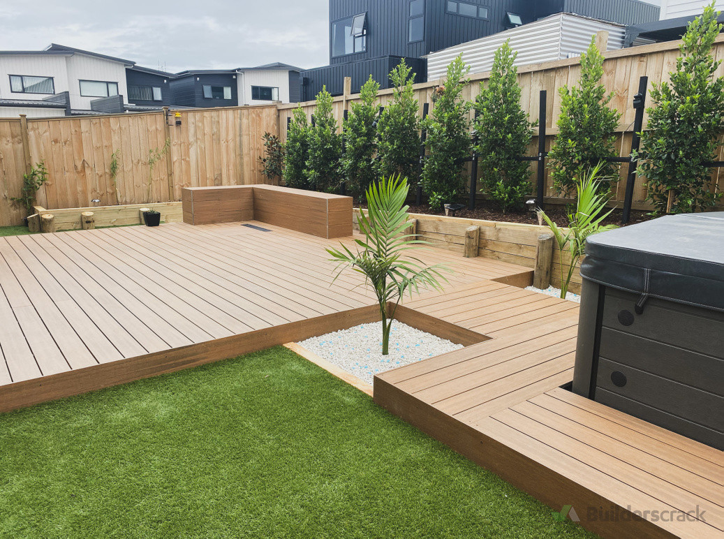 Composite Deck complimented with Tiger Turf.