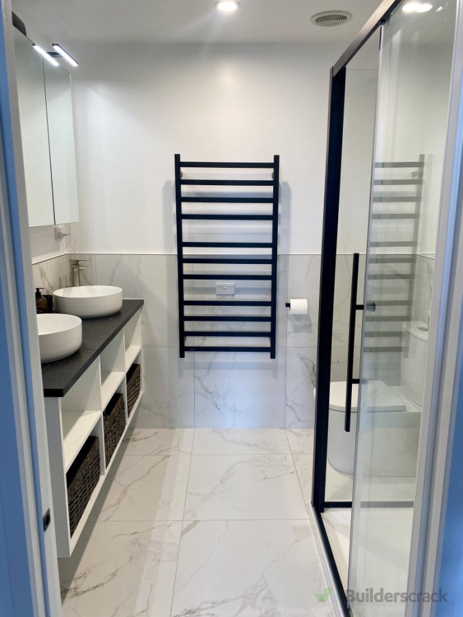 Elegant Ensuite
