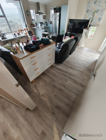 Lounge & Kitchen