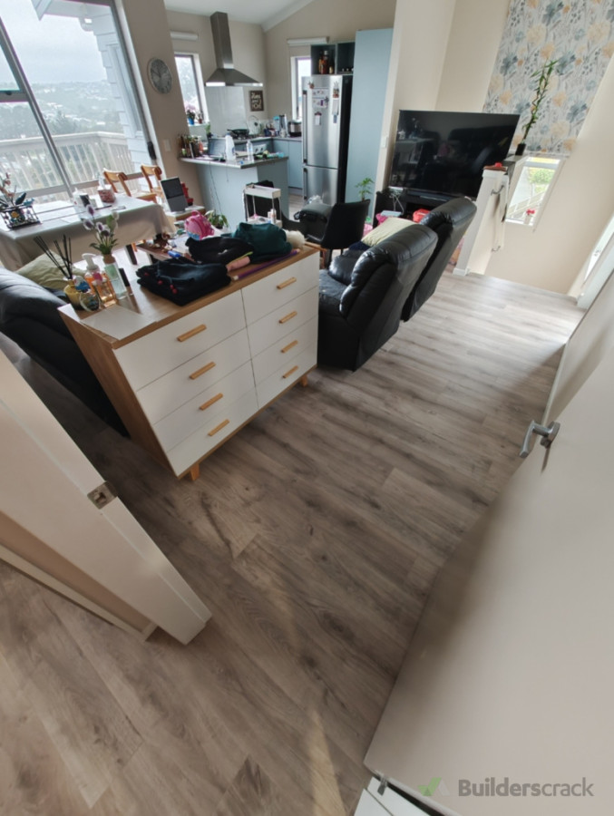 Lounge & Kitchen