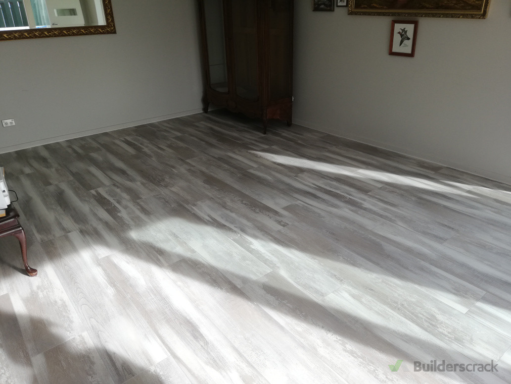 Laminated flooring installation