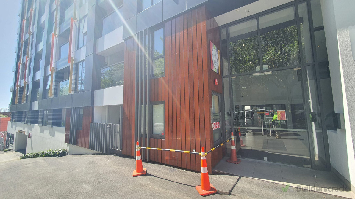 EXTERIOR VARNISH AND STAIN APPLICATION