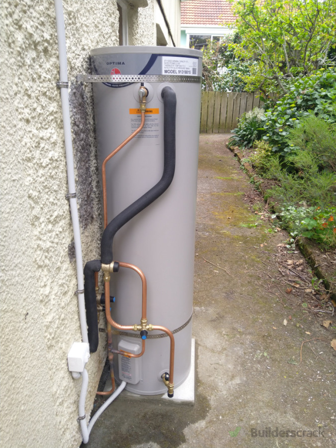 outdoor mains pressure cylinder