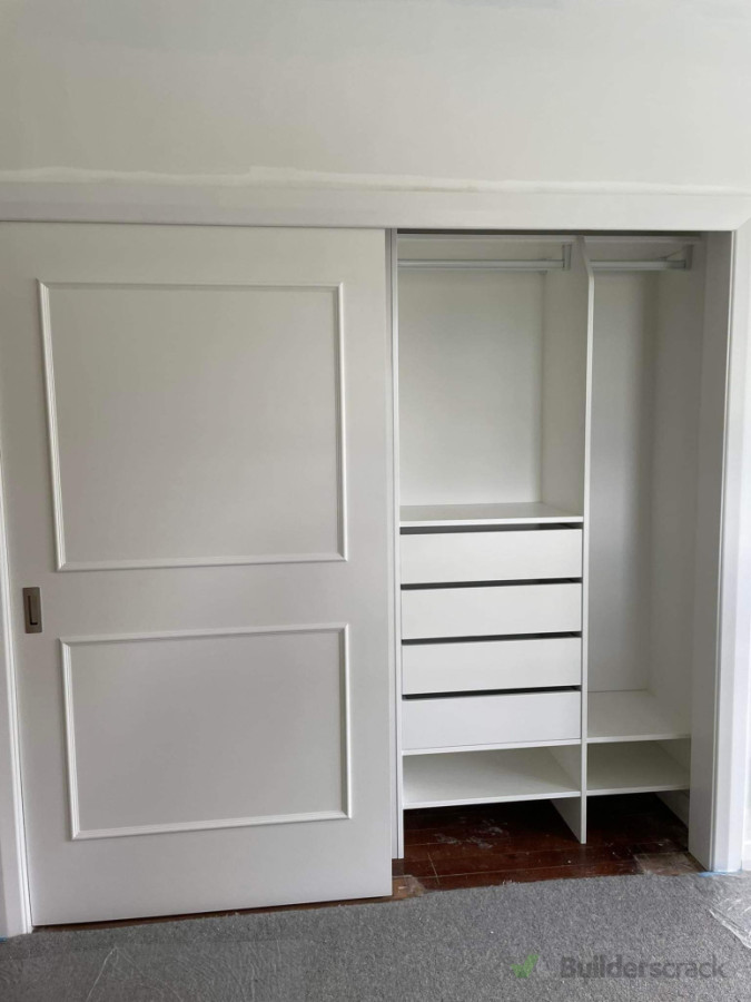 Spacious Wardrobe Fit out