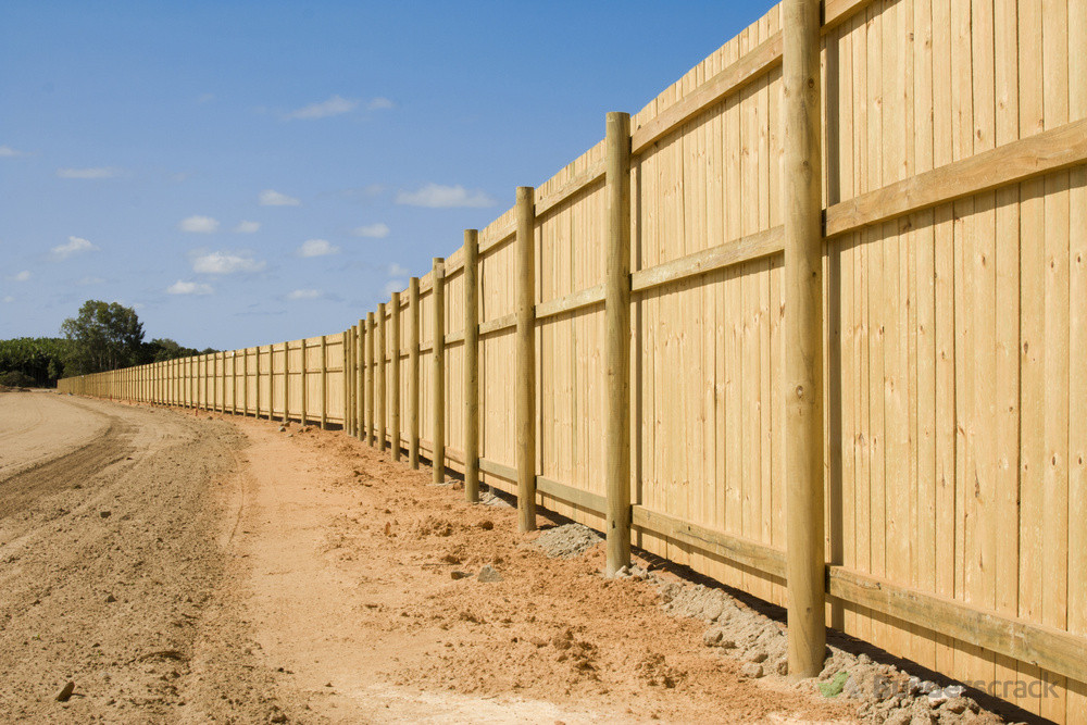 Finished residential fence.  Looking good!