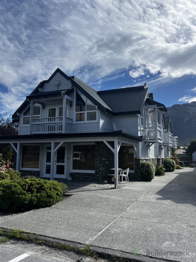 Full Exterior Repaint of Lodge in Glenorchy.